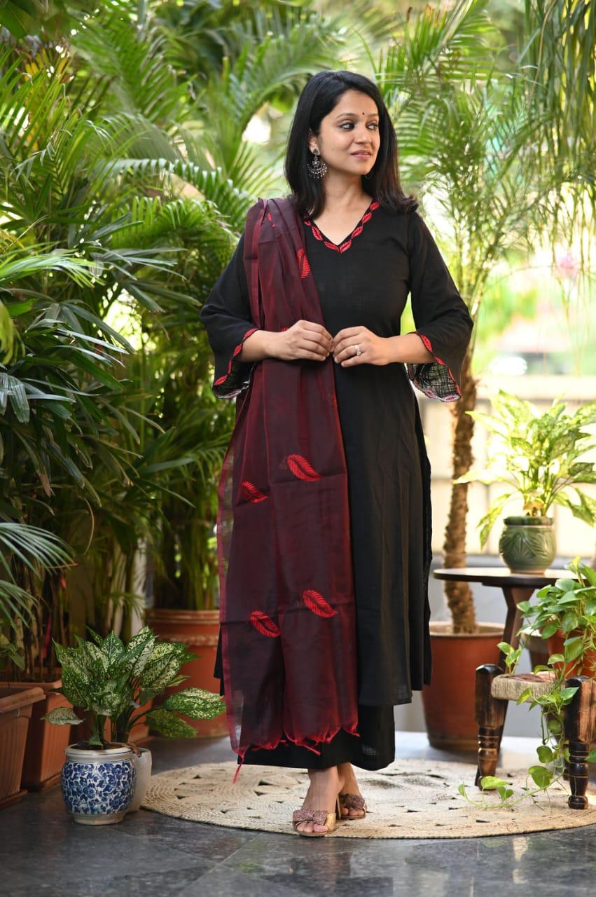 Elegant Cotton Flex Embroidered Suit Set Cotton With Chanderi Dupatta